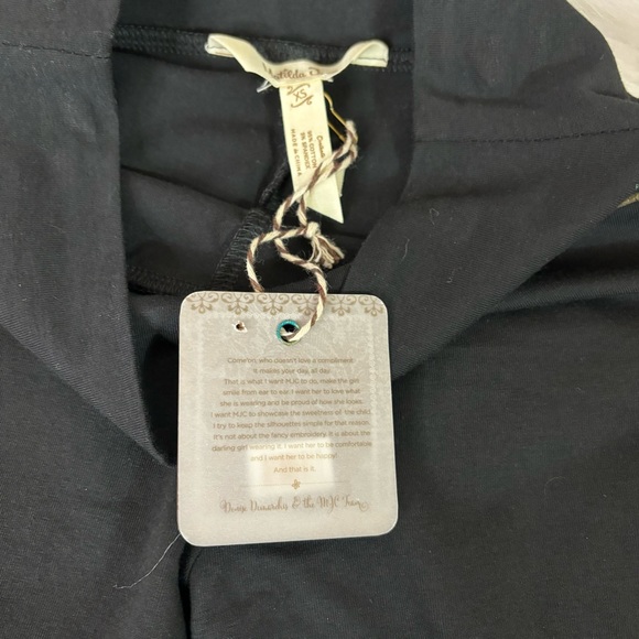 NWT Matilda Jane Black Finns Stretchy Pants - Picture 4 of 6